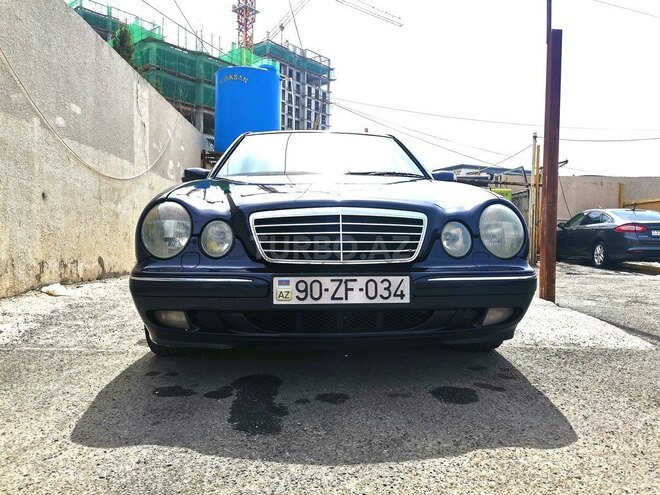 Mercedes E 240 2000, 264,000 km - 2.4 l - Bakı