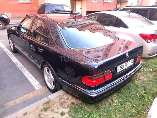Mercedes E 240 2000, 264,000 km - 2.4 l - Bakı