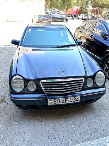 Mercedes E 240 2000, 264,000 km - 2.4 l - Bakı