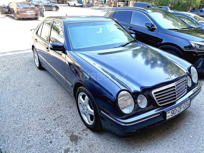 Mercedes E 240 2000, 264,000 km - 2.4 l - Bakı