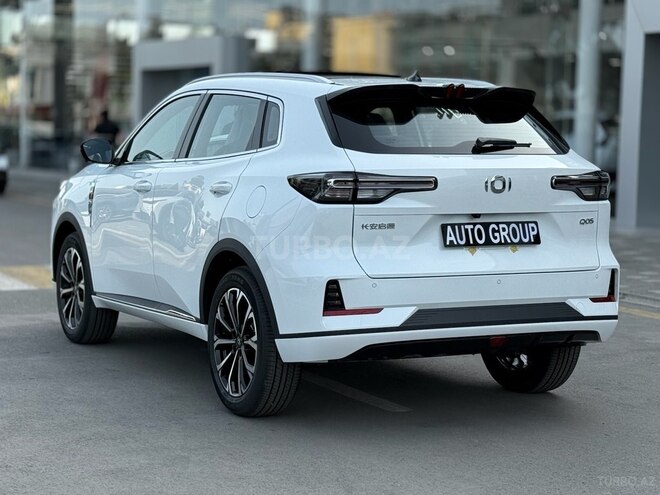 Changan Qiyuan Q05-6
