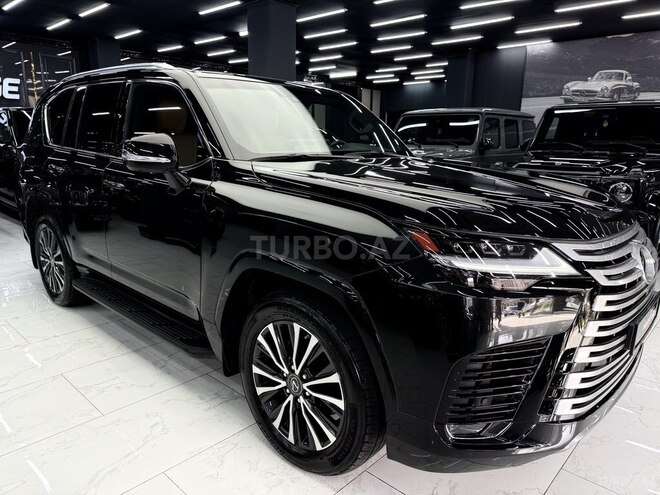 Lexus LX 500d-3