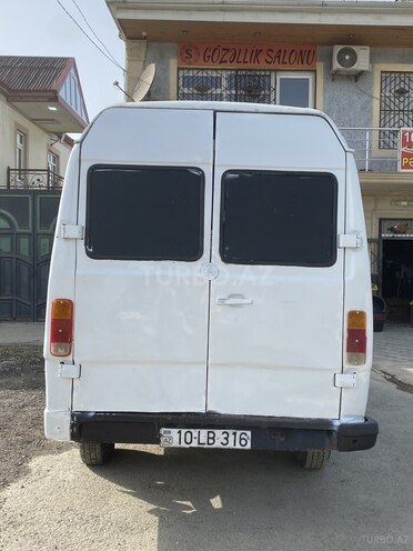Mercedes 208 D 1991, 466,000 km - 2.9 l - Bakı