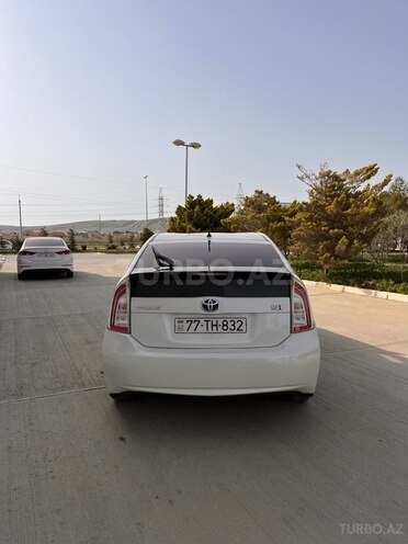 Toyota Prius 2014, 375,000 km - 1.8 л - Bakı