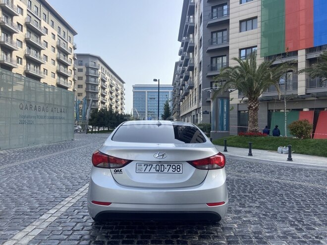 Hyundai Elantra 2015, 100,500 km - 1.8 л - Bakı