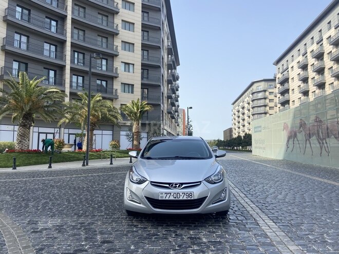 Hyundai Elantra 2015, 100,500 km - 1.8 л - Bakı