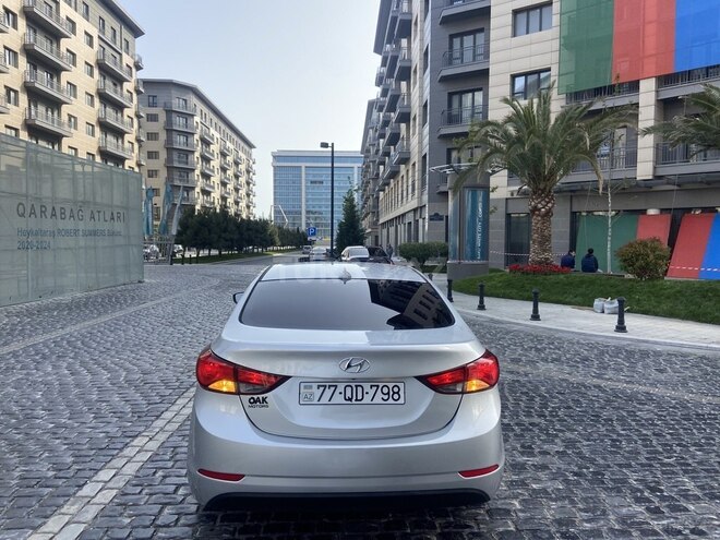 Hyundai Elantra 2015, 100,500 km - 1.8 л - Bakı