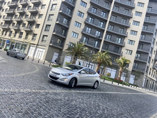 Hyundai Elantra 2015, 100,500 km - 1.8 л - Bakı