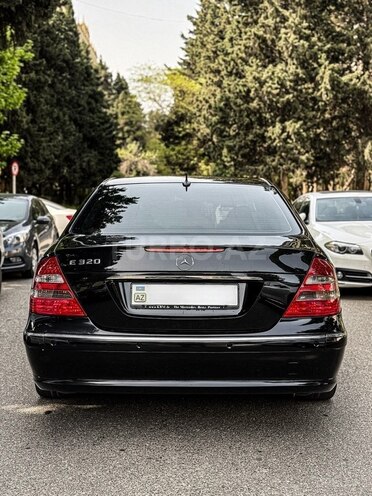 Mercedes E 320 2002, 327,000 km - 3.2 л - Bakı