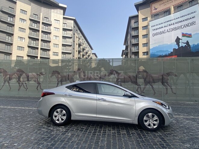 Hyundai Elantra 2015, 100,500 km - 1.8 л - Bakı