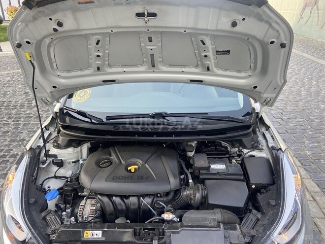 Hyundai Elantra 2015, 100,500 km - 1.8 л - Bakı