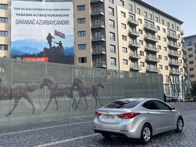Hyundai Elantra 2015, 100,500 km - 1.8 л - Bakı