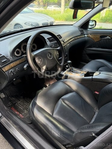 Mercedes E 320 2002, 327,000 km - 3.2 л - Bakı