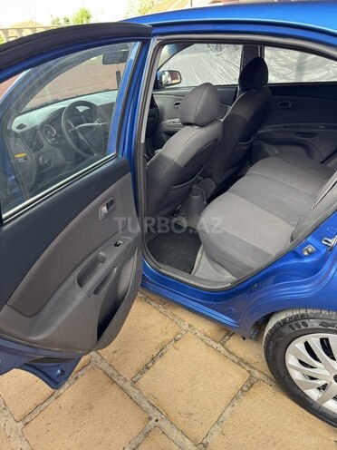 Kia Rio 2006, 379,741 km - 1.5 l - Biləsuvar