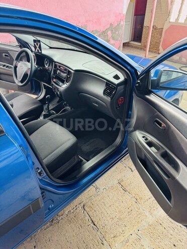 Kia Rio 2006, 379,741 km - 1.5 l - Biləsuvar