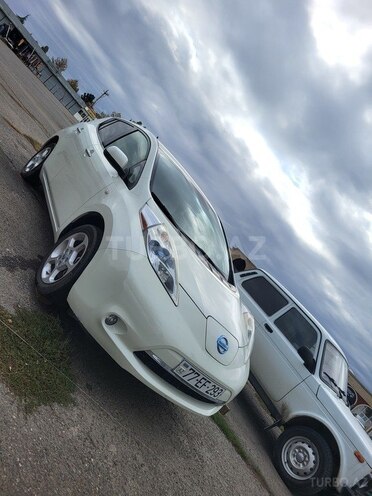Nissan Leaf 2011, 100,000 km - 0.0 l - Gəncə