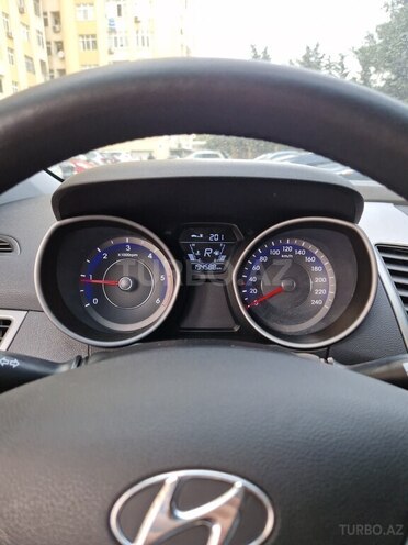 Hyundai Avante 2015, 194,588 km - 1.6 л - Bakı