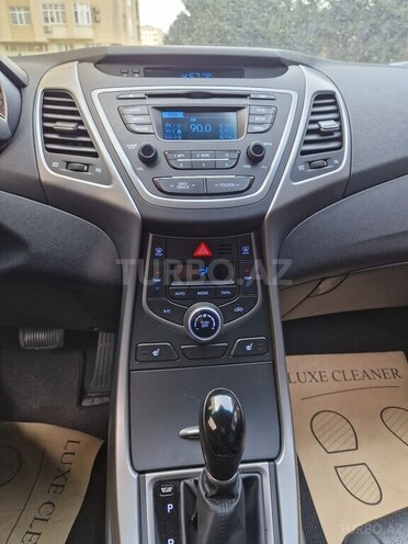 Hyundai Avante 2015, 194,588 km - 1.6 л - Bakı