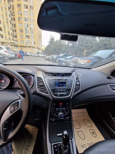 Hyundai Avante 2015, 194,588 km - 1.6 л - Bakı