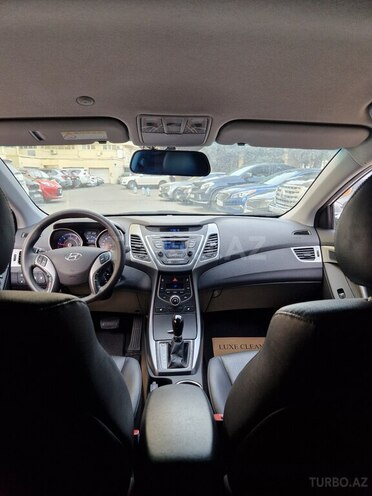 Hyundai Avante 2015, 194,588 km - 1.6 л - Bakı