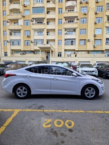 Hyundai Avante 2015, 194,588 km - 1.6 л - Bakı