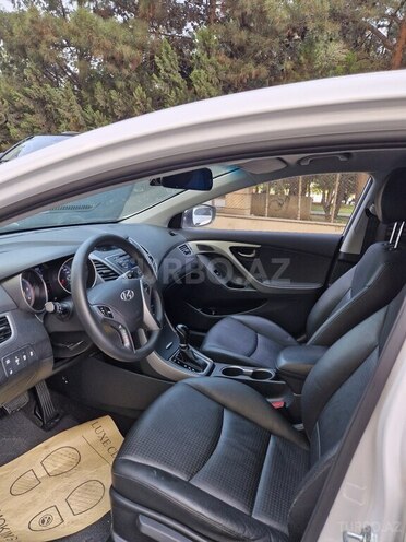 Hyundai Avante 2015, 194,588 km - 1.6 л - Bakı