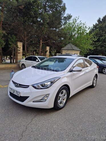 Hyundai Avante 2015, 194,588 km - 1.6 л - Bakı