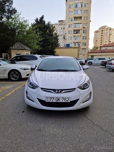 Hyundai Avante 2015, 194,588 km - 1.6 л - Bakı