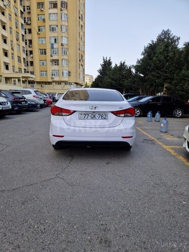 Hyundai Avante 2015, 194,588 km - 1.6 л - Bakı