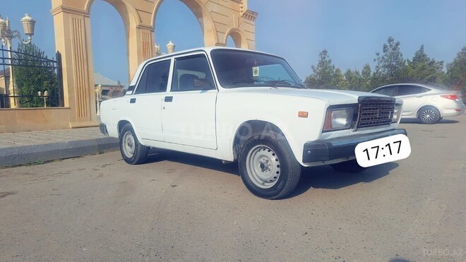 LADA (VAZ) 2107 2009, 95,000 km - 1.6 л - Yevlax