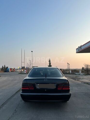 Mercedes E 220 d 2000, 455,000 km - 2.2 l - Biləsuvar
