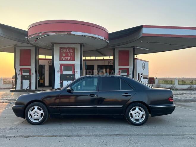 Mercedes E 220 d 2000, 455,000 km - 2.2 l - Biləsuvar