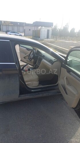 Volkswagen Passat 2012, 215,000 km - 2.5 l - Bakı