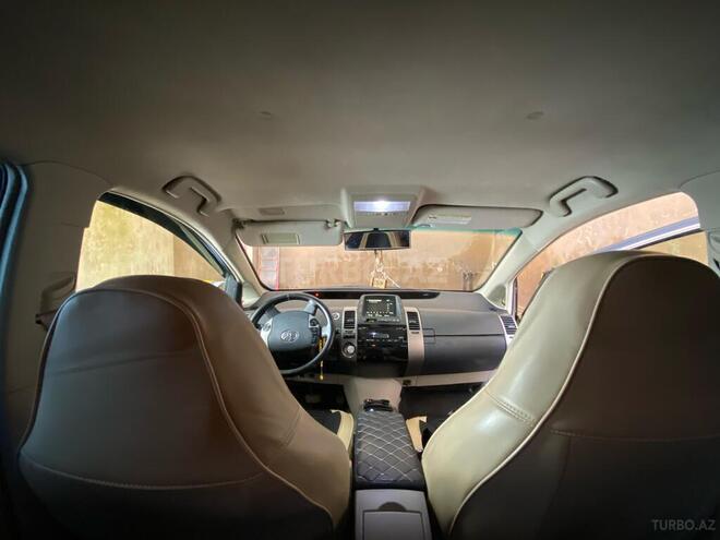 Toyota Prius 2007, 261,427 km - 1.5 l - 