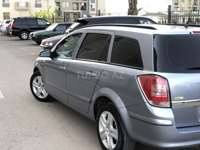 Opel Astra 2009, 252,962 km - 1.4 l - Gəncə