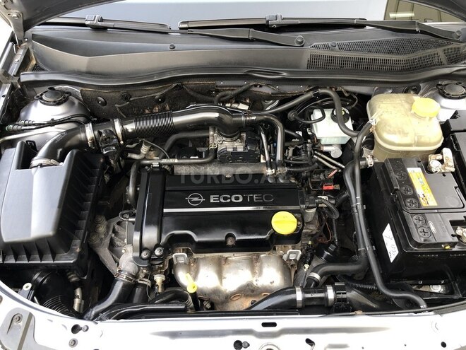 Opel Astra 2009, 252,962 km - 1.4 l - Gəncə