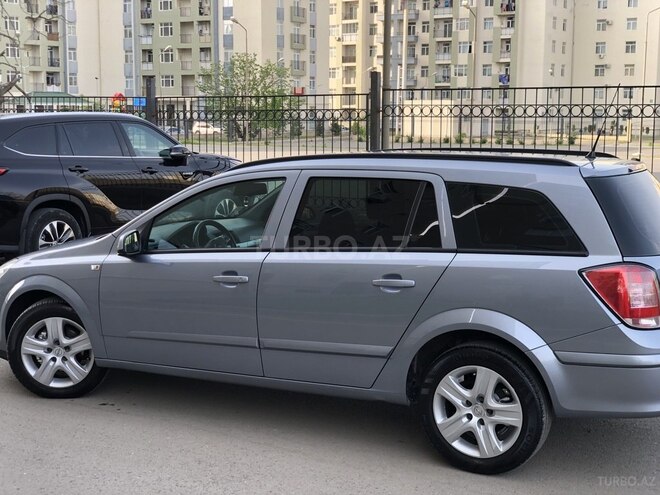 Opel Astra 2009, 252,962 km - 1.4 l - Gəncə