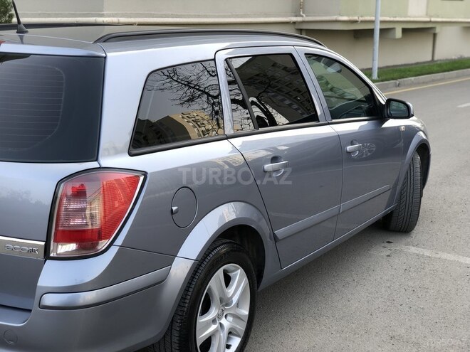Opel Astra 2009, 252,962 km - 1.4 l - Gəncə