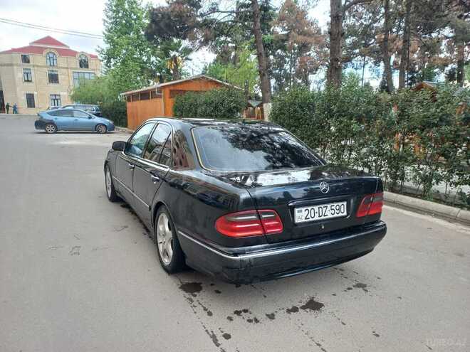 Mercedes E 240 1999, 297,481 km - 2.4 l - Gəncə