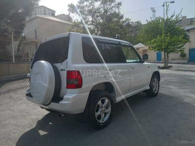 Mitsubishi Pajero io 2002, 261,000 km - 2.0 л - Bakı