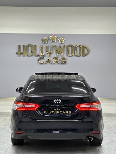 Toyota Camry-10