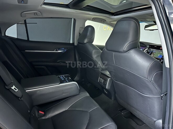 Toyota Camry-20
