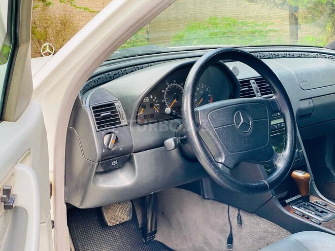Mercedes C 230 1998, 354,788 km - 2.3 л - İsmayıllı