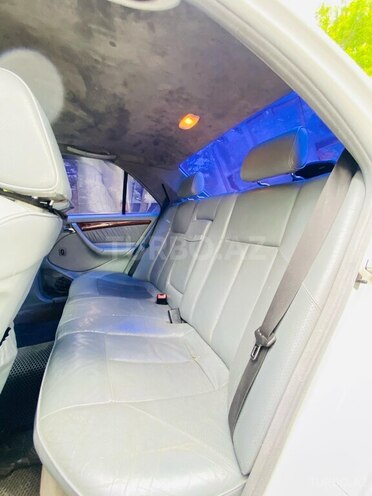 Mercedes C 230 1998, 354,788 km - 2.3 л - İsmayıllı