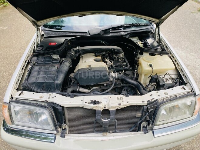 Mercedes C 230 1998, 354,788 km - 2.3 л - İsmayıllı
