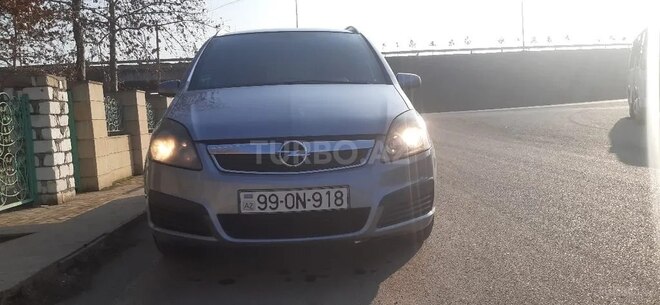 Opel Zafira 2007, 332,000 km - 1.9 l - Ağstafa