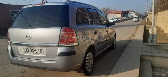 Opel Zafira 2007, 332,000 km - 1.9 l - Ağstafa