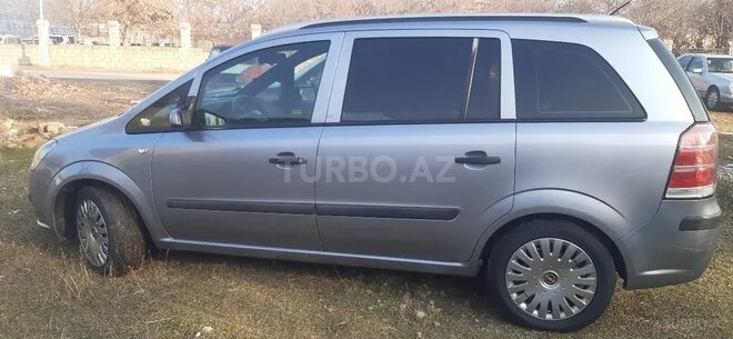 Opel Zafira 2007, 332,000 km - 1.9 l - Ağstafa