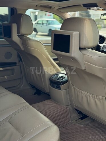 BMW 740-13