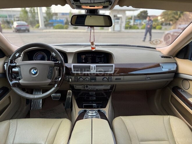 BMW 740-14